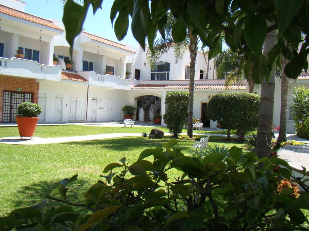 Hotel Canarios Cuernavaca Exterior photo